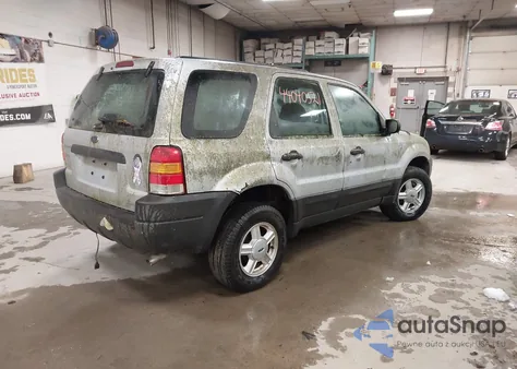 2004 Ford Escape Xls z USA, uszkodzony, nr VIN 1FMYU021X4KA71418